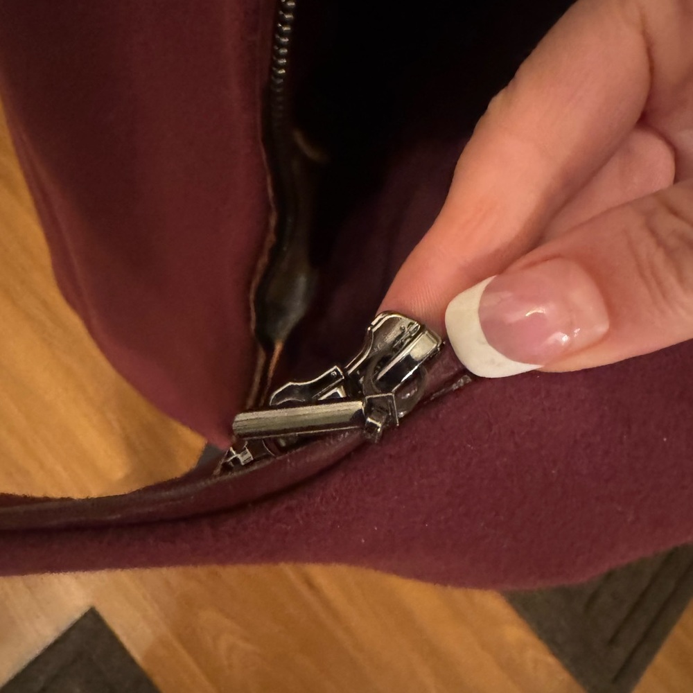 WHBM Elegant Burgundy Coat with Faux Fur REMOVEABLE Collar - Picture 15 of 17